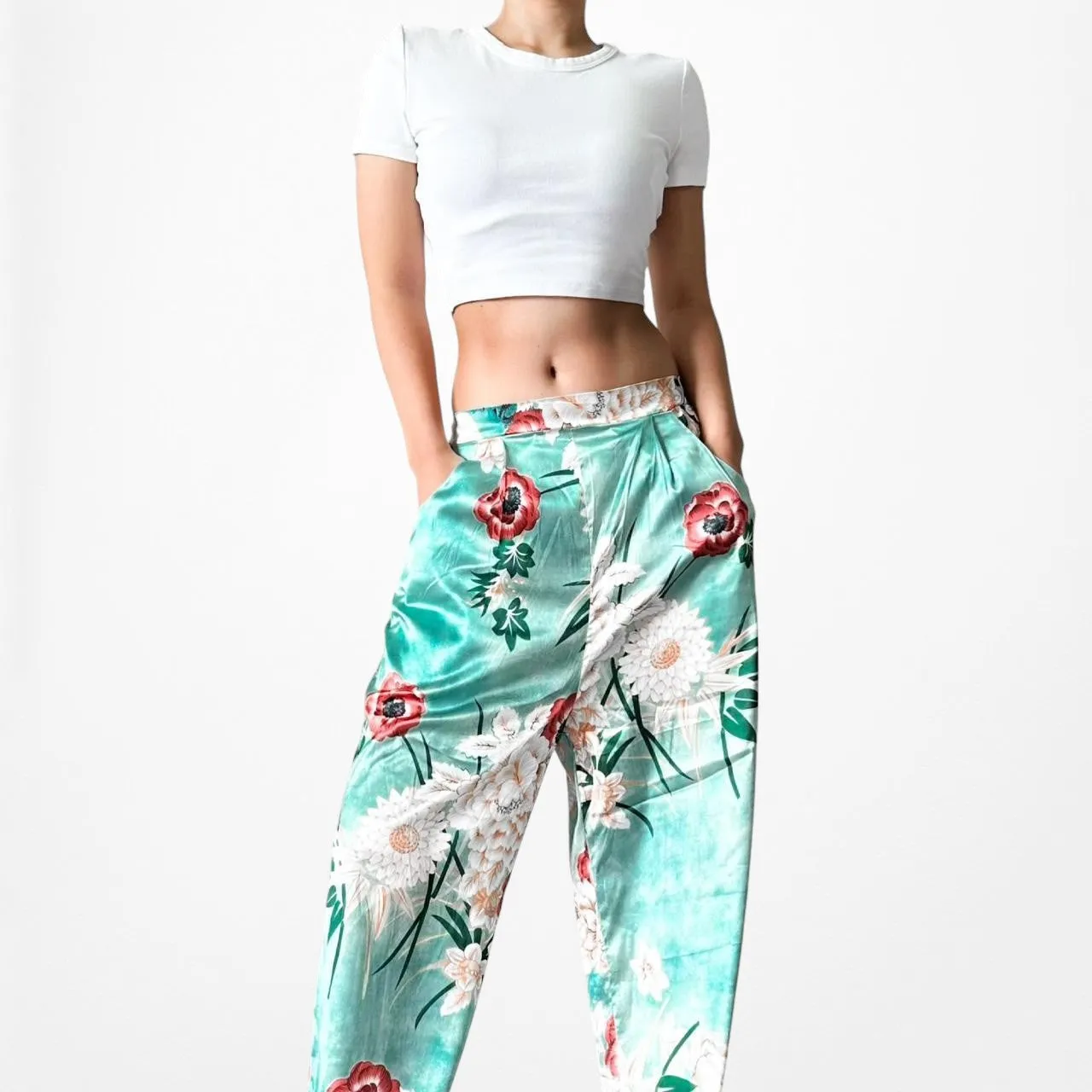 Missguided High Waisted Satin Floral Wide Leg Pants Size 4/XS/S