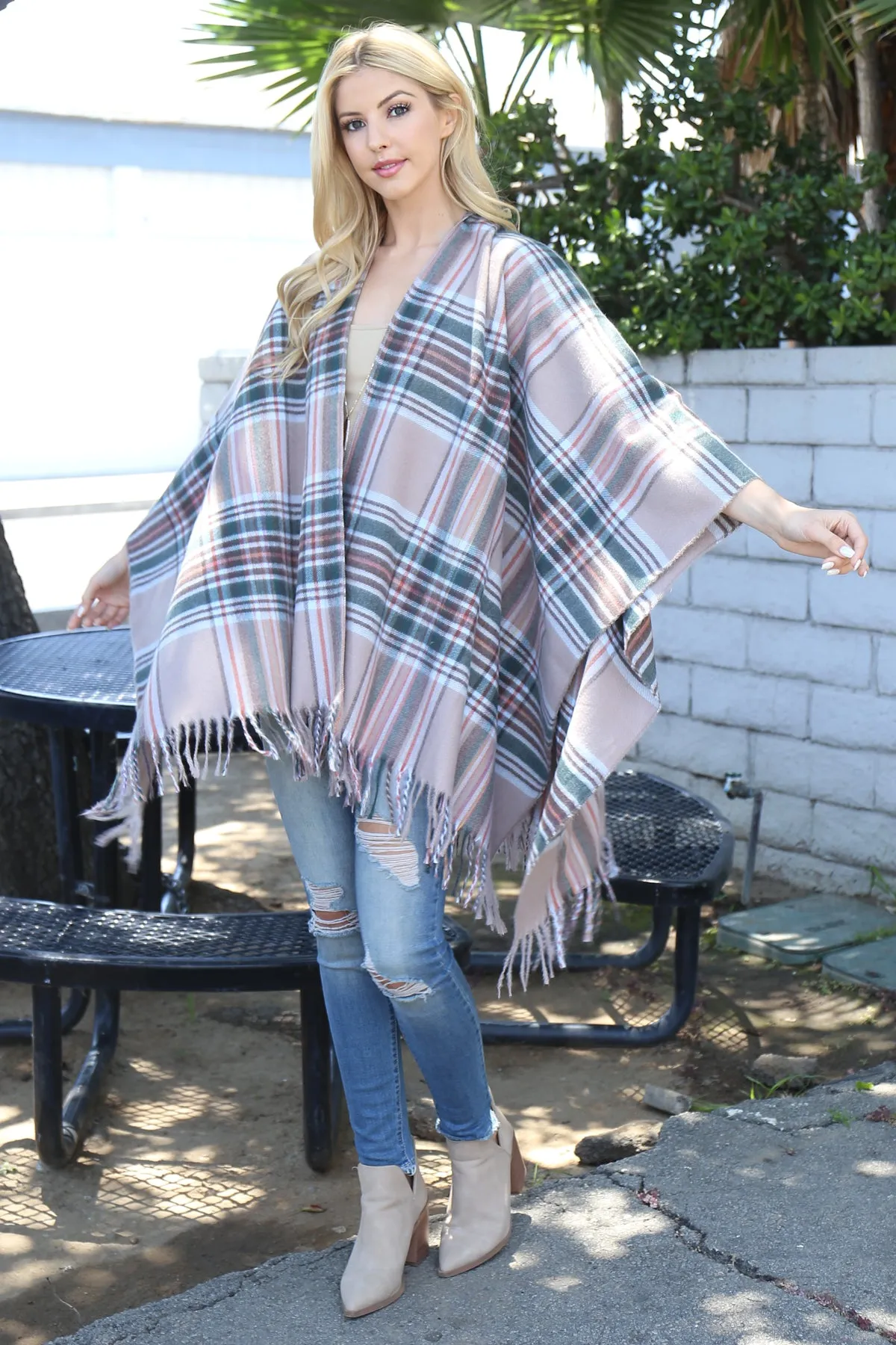 PLAID KNIT FRINGE OPEN FRONT KIMONO